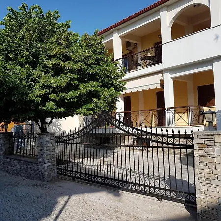 Michalis House Apartment *