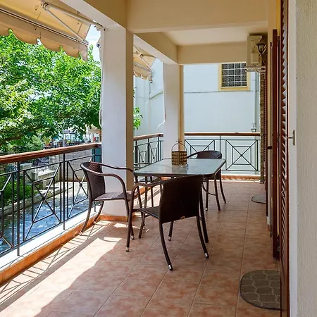 Michalis House * Никити