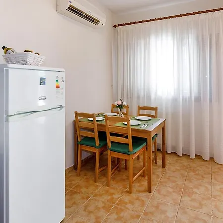 Michalis House * Никити